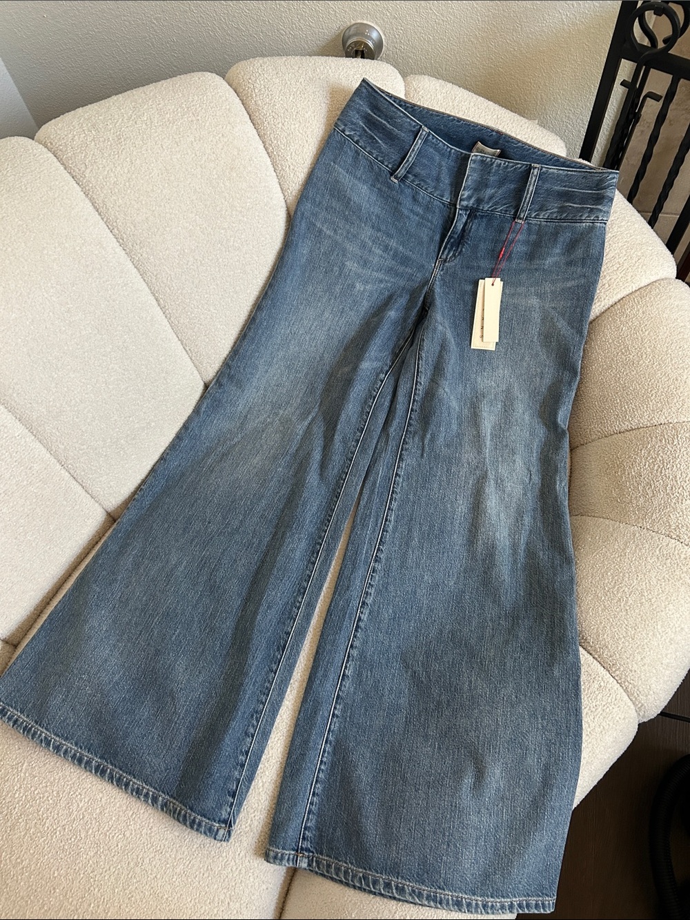 Alice + Olivia Mid Wash Flared Wide-Leg Jeans
